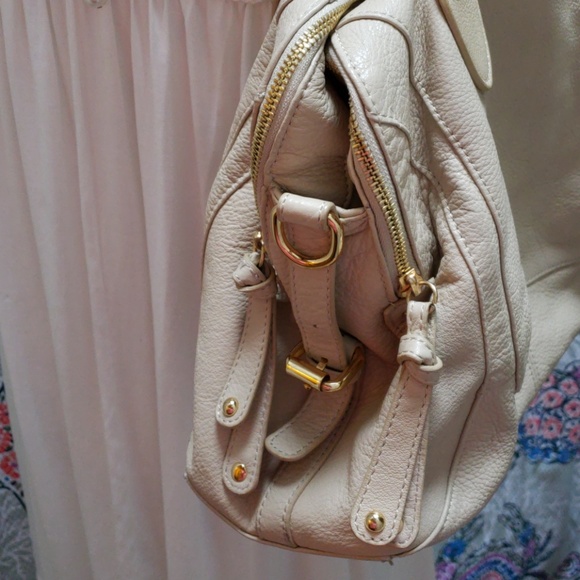 Audrey Brooke Cream Handbag - Picture 3 of 6